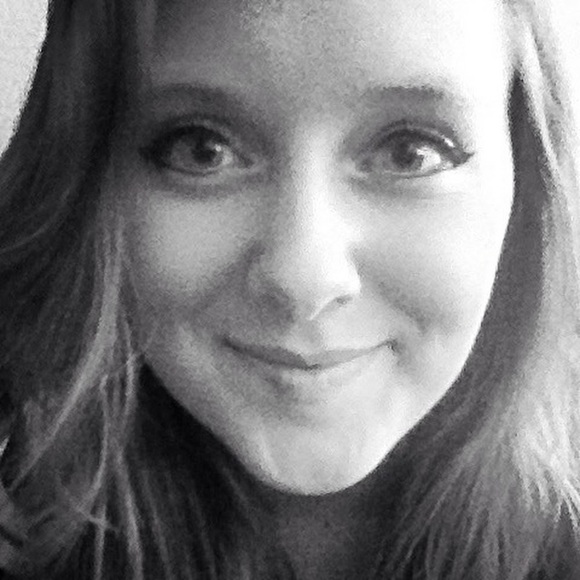 Meet your Posher, Christina - Picture 1 of 1